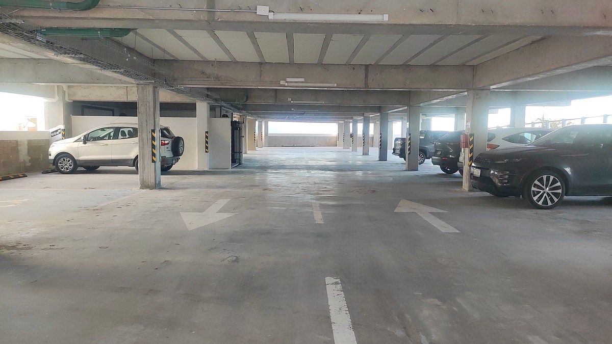 Loja em shopping em Zibatá, El Marqués, foto 2 de 4