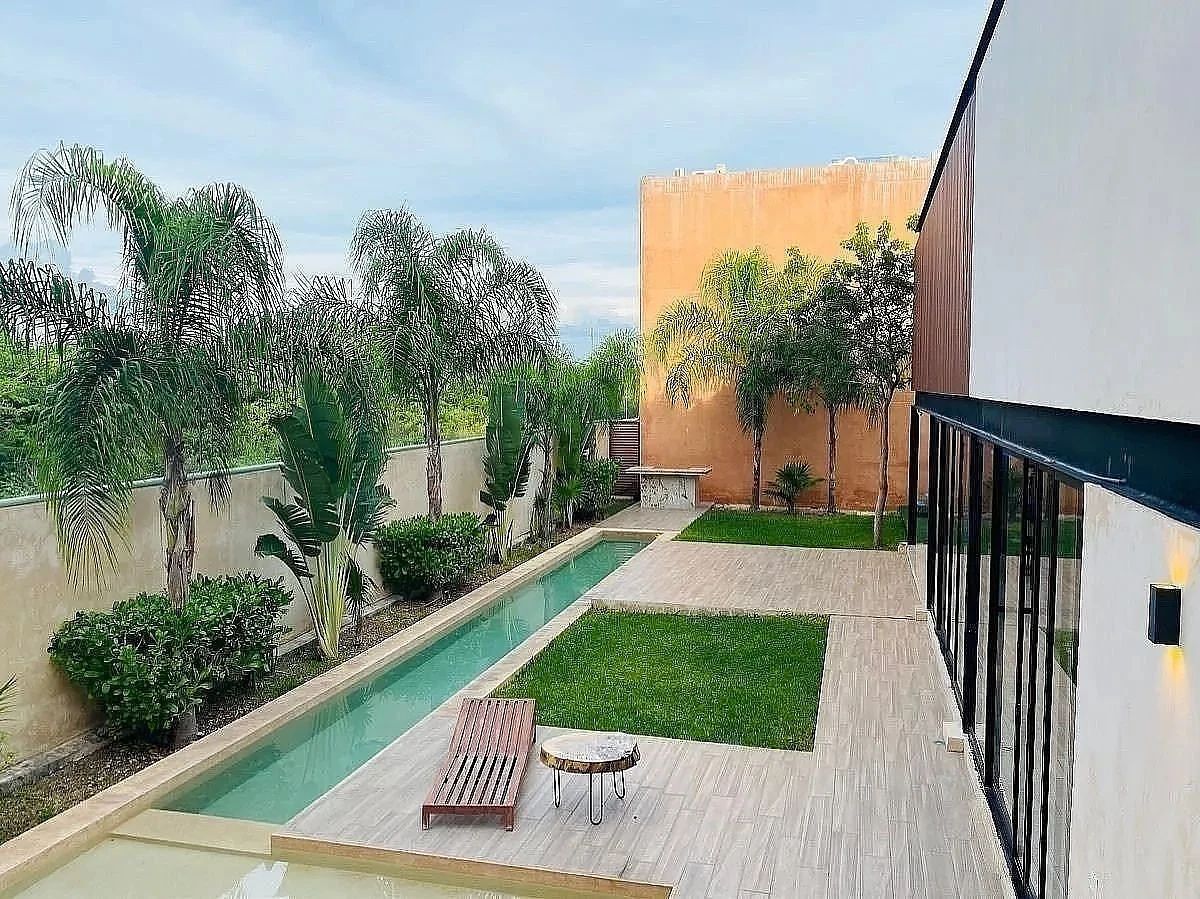 DEPARTAMENTO EN CORAZÓN TEMOZON EN PLANTA BAJA, AMUEBLADO Y AMENIDADES