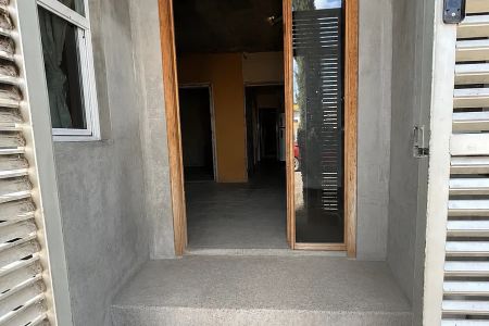 EXCELENTE CASA PARA INVERTIR