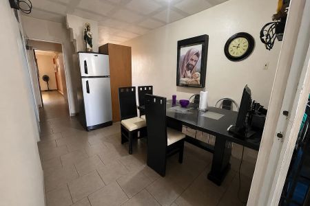 EXCELENTE CASA PARA INVERTIR