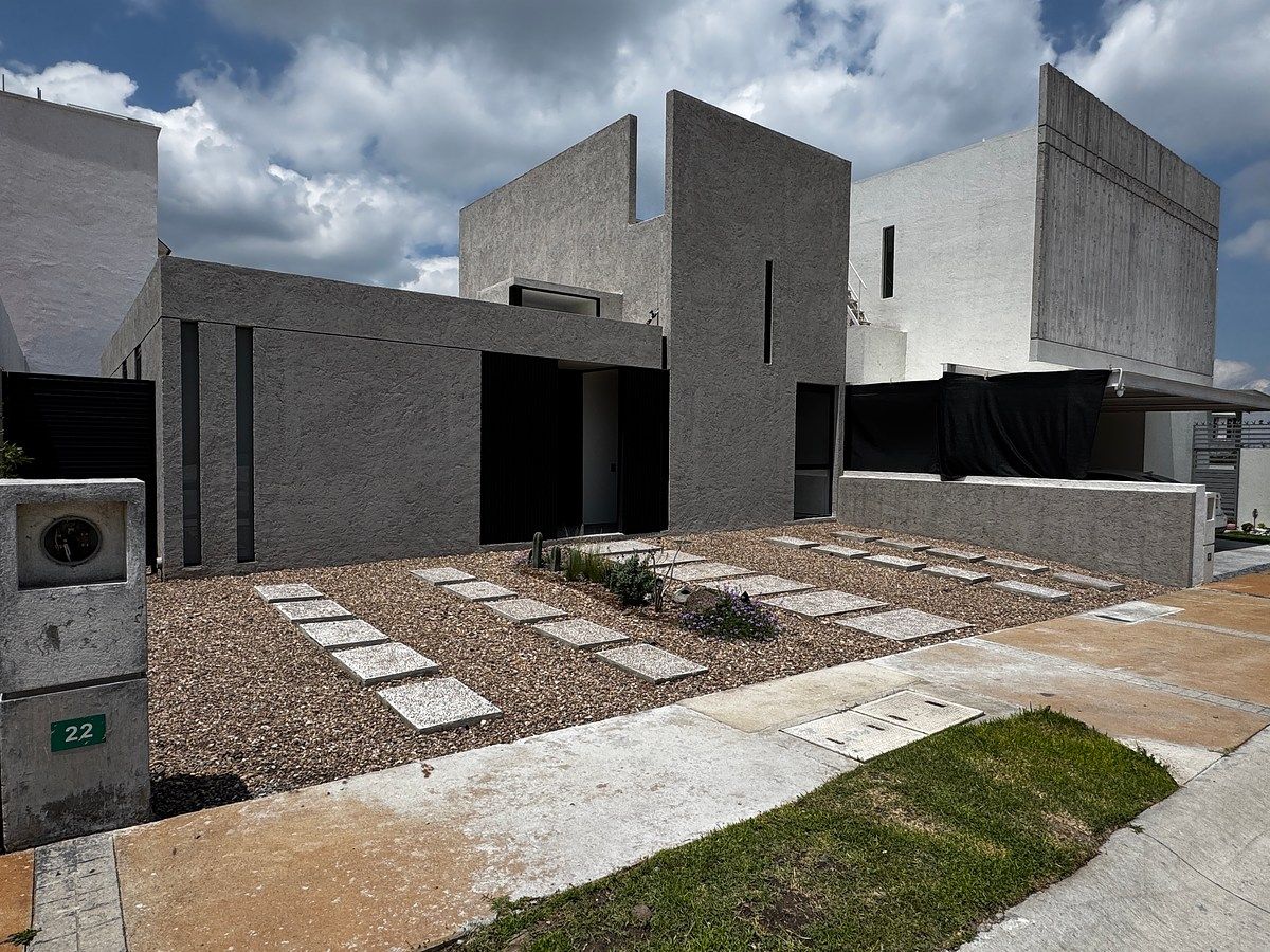 Casa Nueva en venta de un piso en Mallorca Residence Queretaro, foto 1 de 32