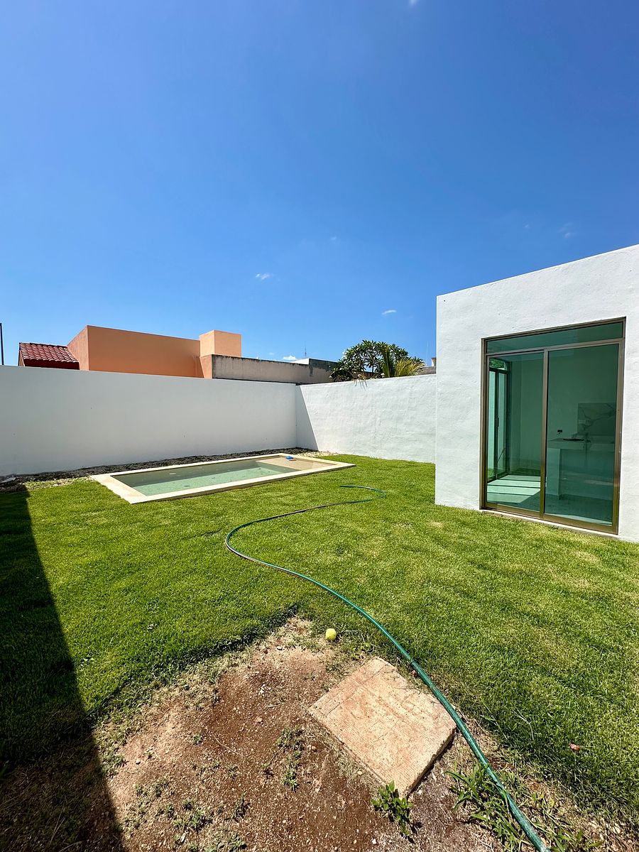 Amplia casa en Gran Santa Fe con alberca y jardín., photo 1 of 10
