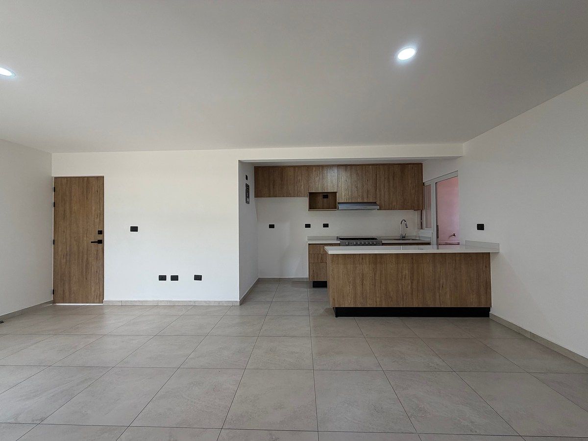 Apartamento em Villas del Refugio, El Marqués, foto 2 de 28