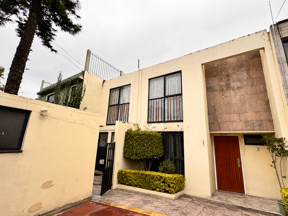 Casa em Boulevares, Naucalpan de Juárez, foto 2 de 29