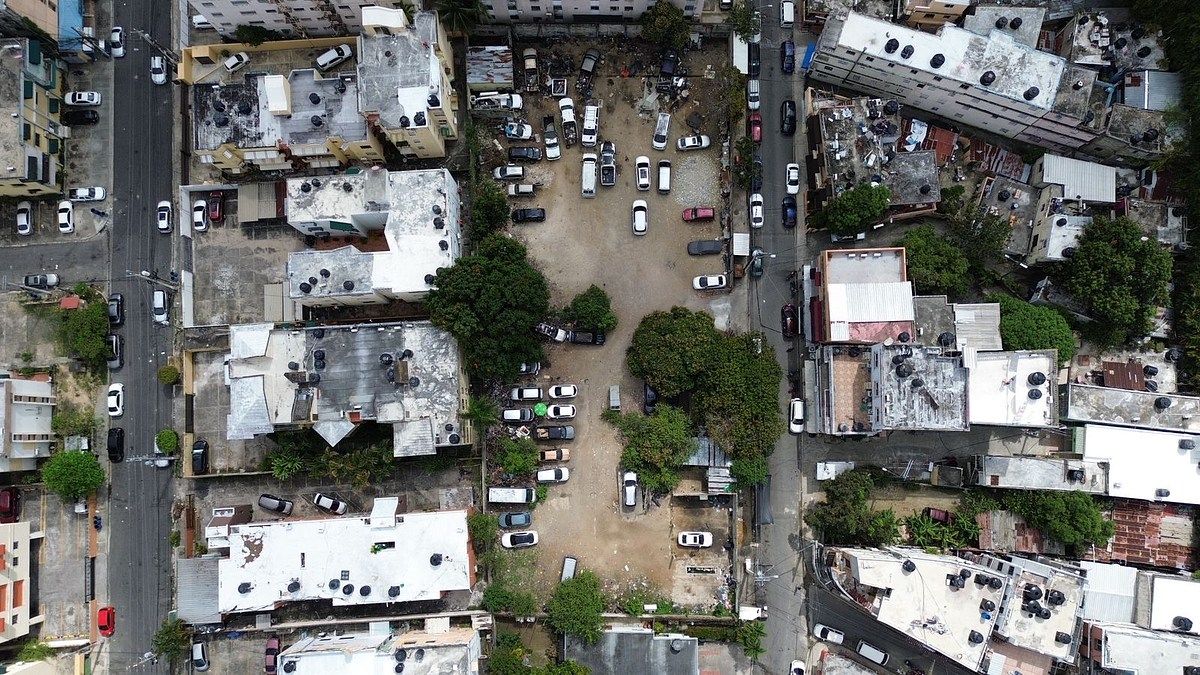 Venta de terreno, solar en el centro del la ciudad, a pocos metros de la Ave. Jh, foto 1 de 1