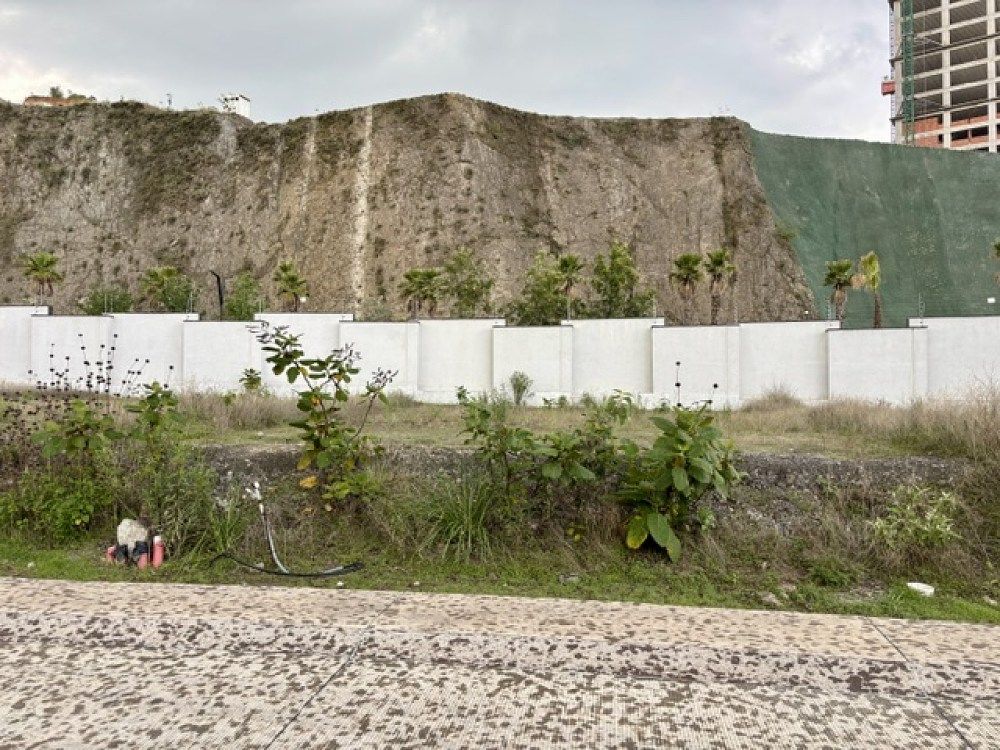 Lot in Bosque Real, Huixquilucan, photo 3 of 11