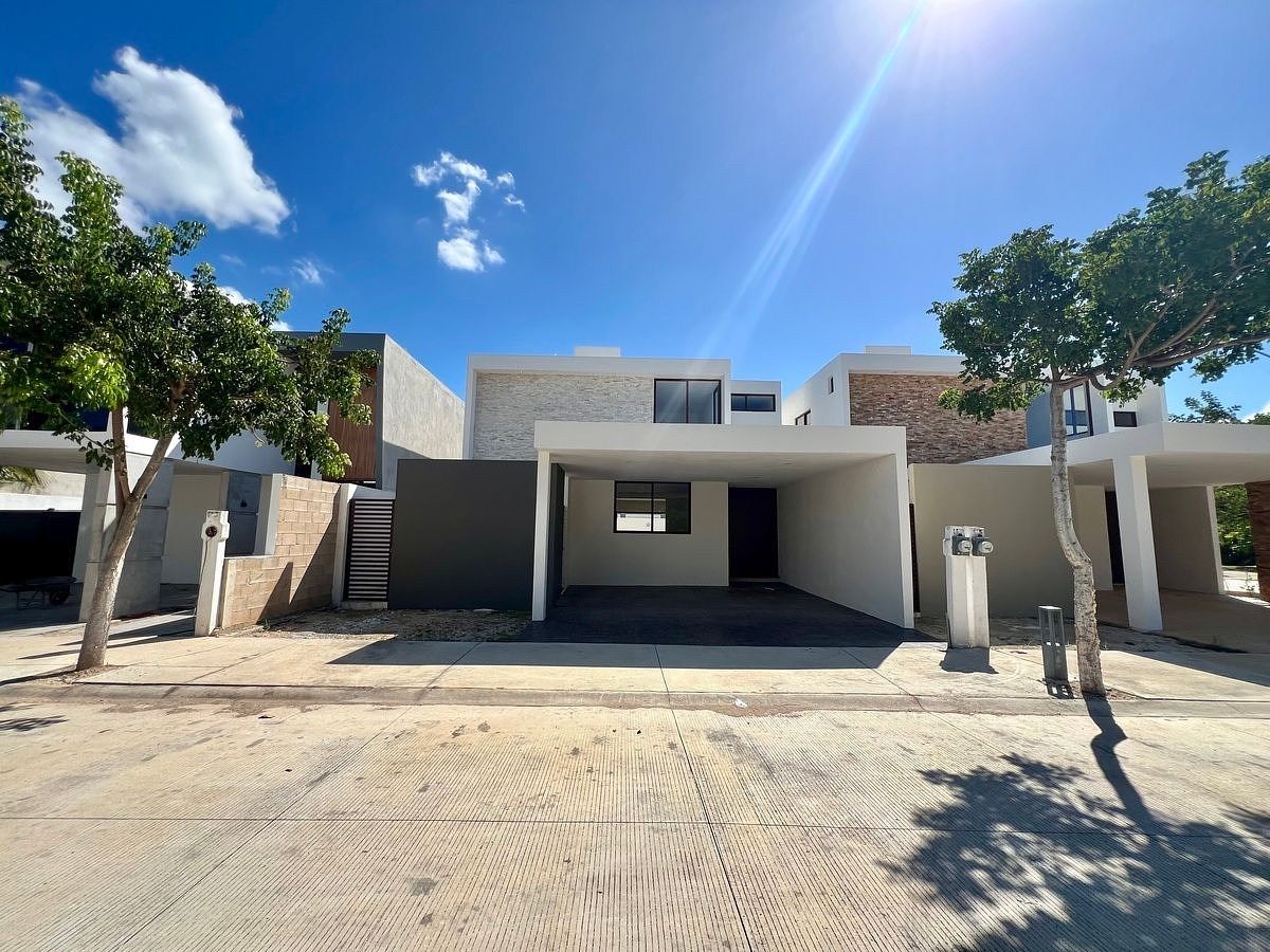 CASA EN VENTA EN ZENDERA, 3 HABITACIONES AL NORTE DE MÉRIDA, foto 1 de 22