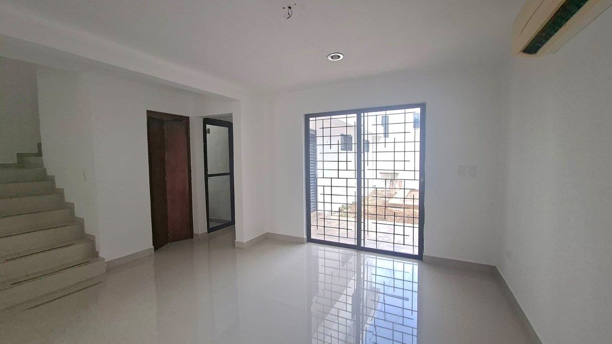 House in Paraíso Maya, Mérida, photo 5 of 26