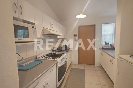 DEPARTAMENTO EN RENTA EN CORREGIDORA QUERETARO (ATRÁS DE LA COMER PUEBLO NUEVO