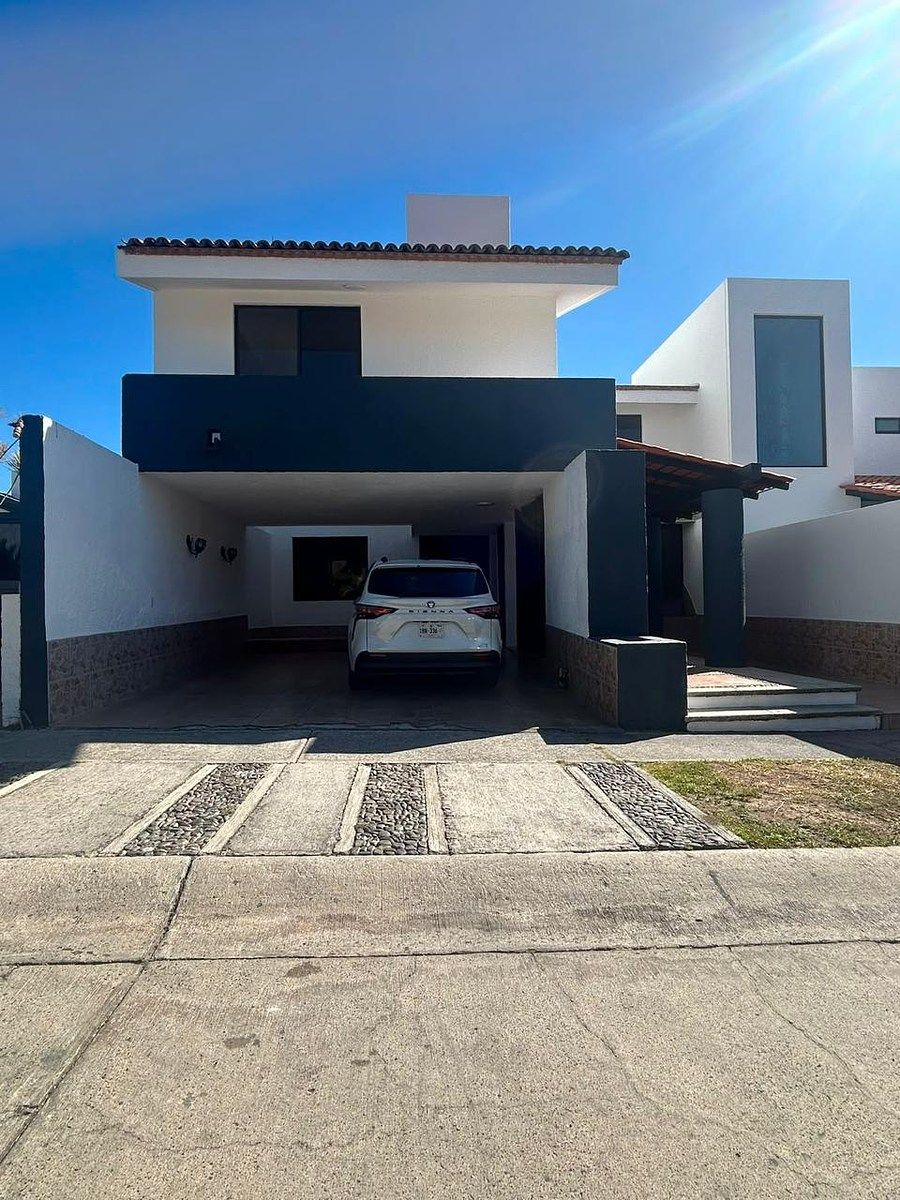 Casa en renta  Primera Sección, El Palomar, foto 1 de 12