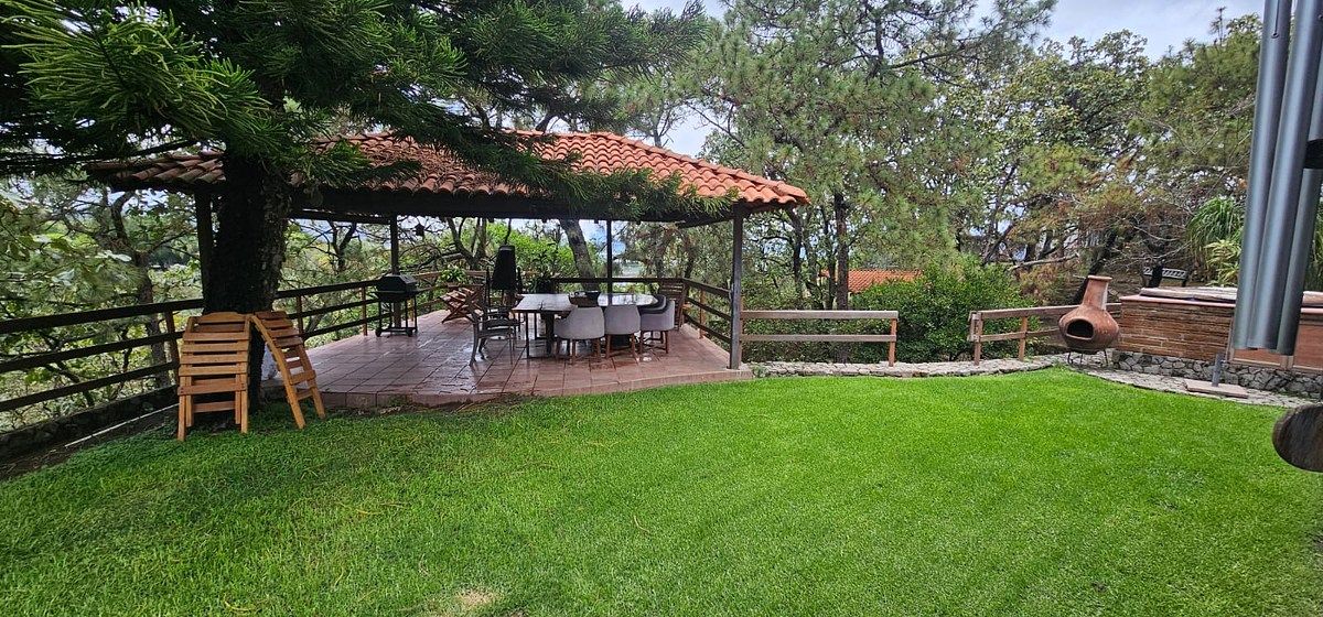 Beautiful Residence for Sale in Pinar de la Venta, photo 1 of 50