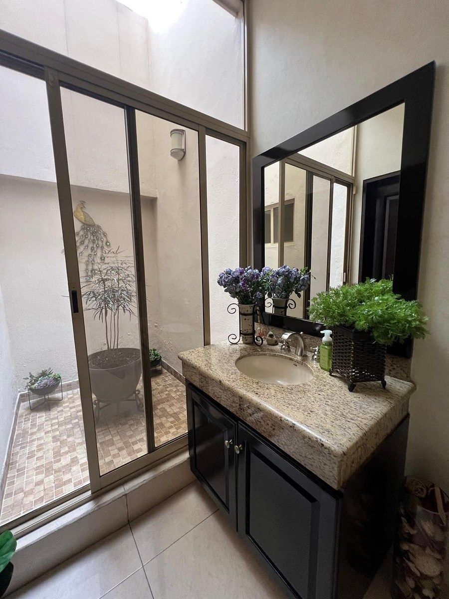House in Las Cumbres 3 Sector, Monterrey, photo 5 of 29