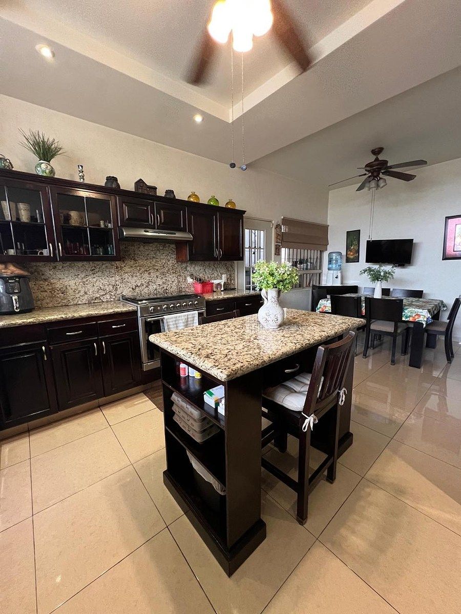 House in Las Cumbres 3 Sector, Monterrey, photo 19 of 29