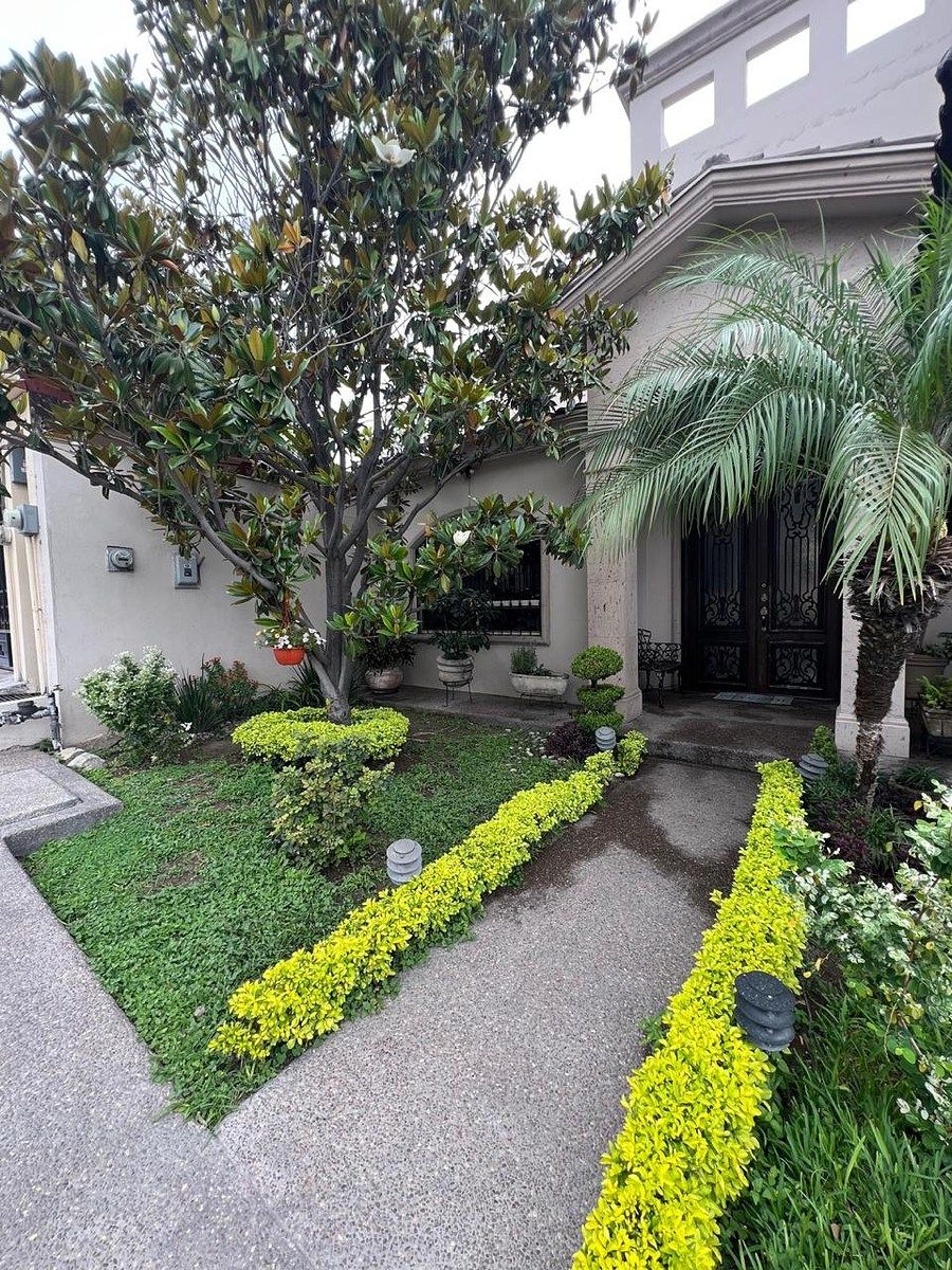 RESIDENCE FOR SALE CUMBRES 3RD SECTOR, photo 1 of 29