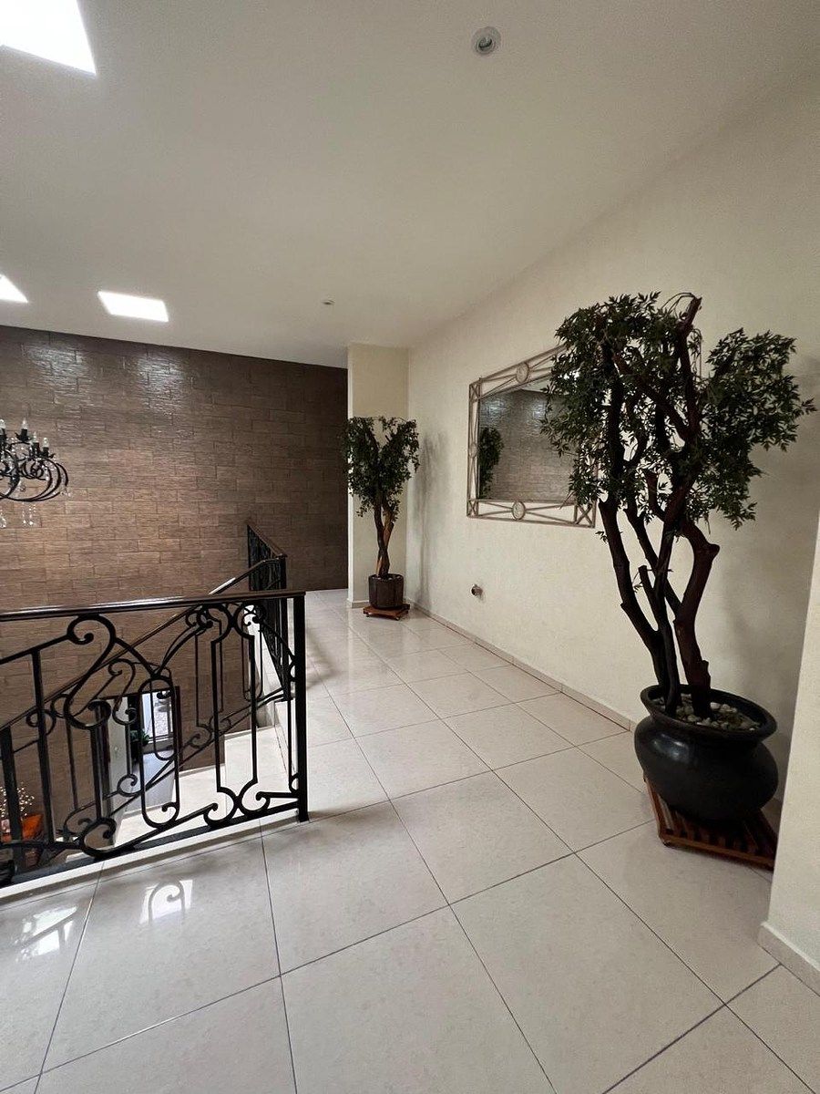 House in Las Cumbres 3 Sector, Monterrey, photo 23 of 29