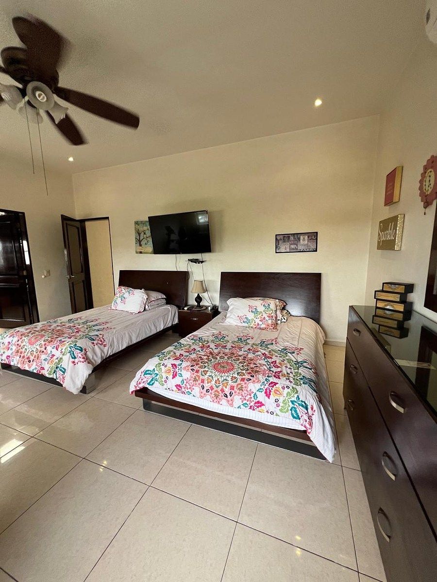 House in Las Cumbres 3 Sector, Monterrey, photo 24 of 29
