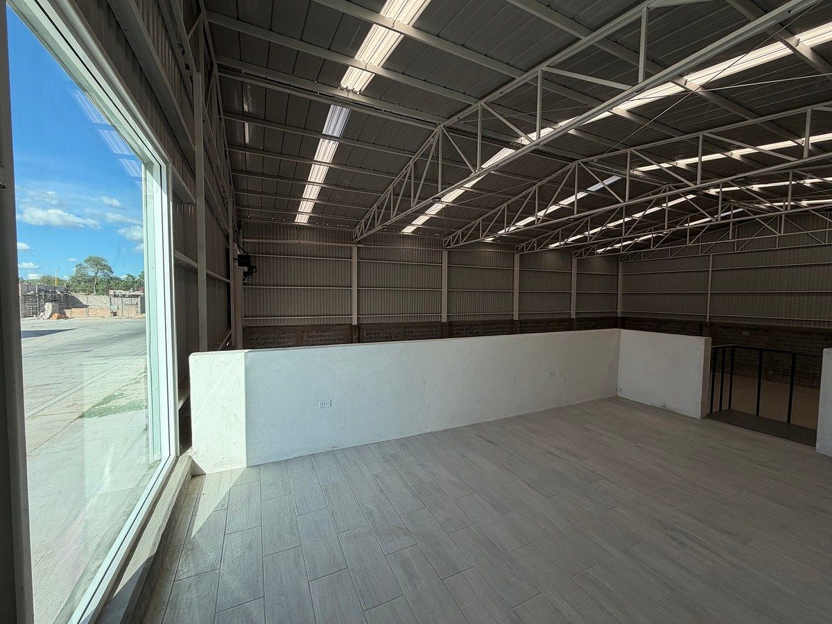 Bodega industrial en Puertecito de la Virgen, San Francisco de los Romo, foto 7 de 17