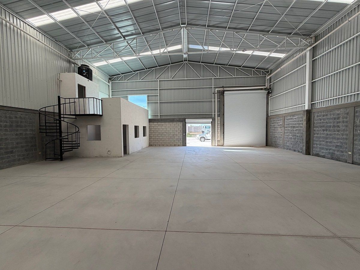 Bodega industrial en Puertecito de la Virgen, San Francisco de los Romo, foto 8 de 17