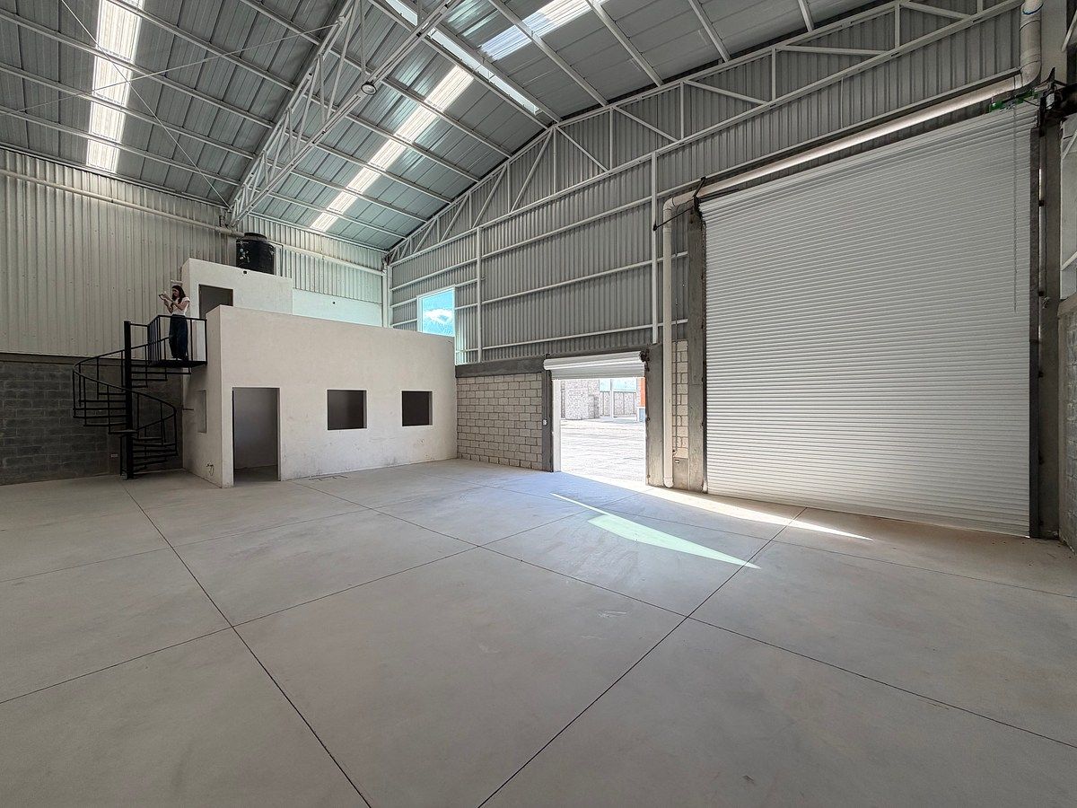 Bodega industrial en Puertecito de la Virgen, San Francisco de los Romo, foto 9 de 17