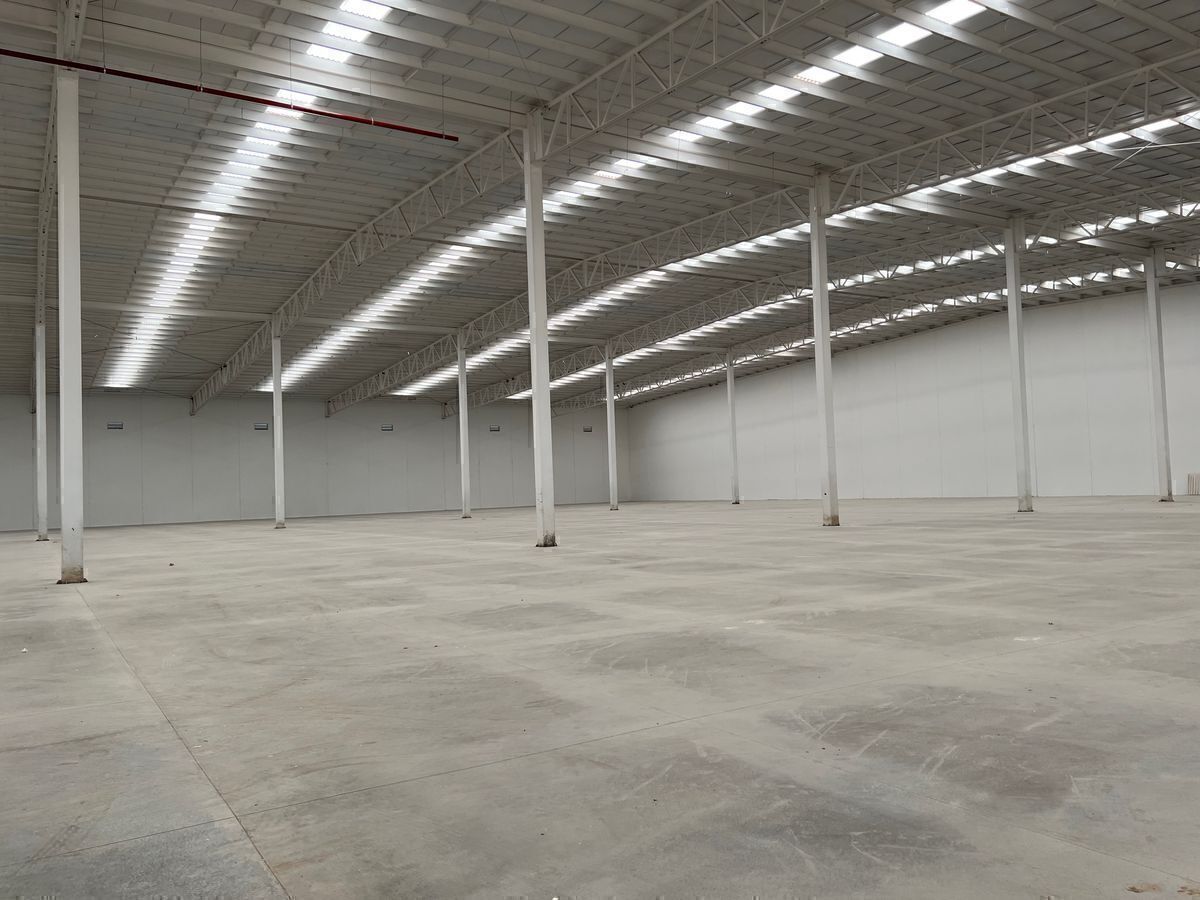 Prédio industrial em Santiago Teyahualco, Tultepec, foto 5 de 14