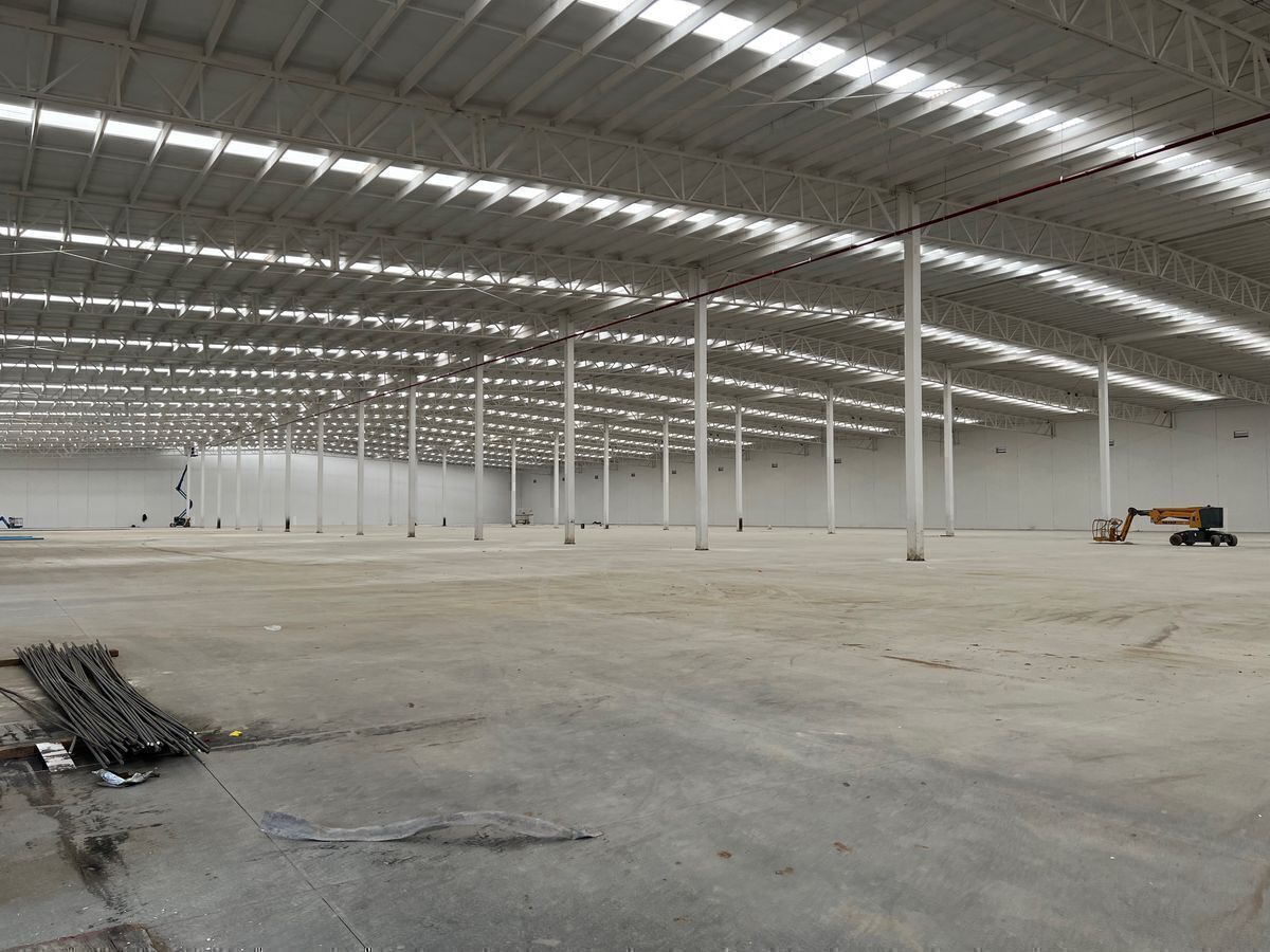 Prédio industrial em Santiago Teyahualco, Tultepec, foto 13 de 14