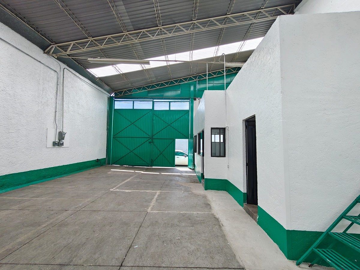 Bodega comercial en Santa Martha Acatitla, Iztapalapa, foto 4 de 6