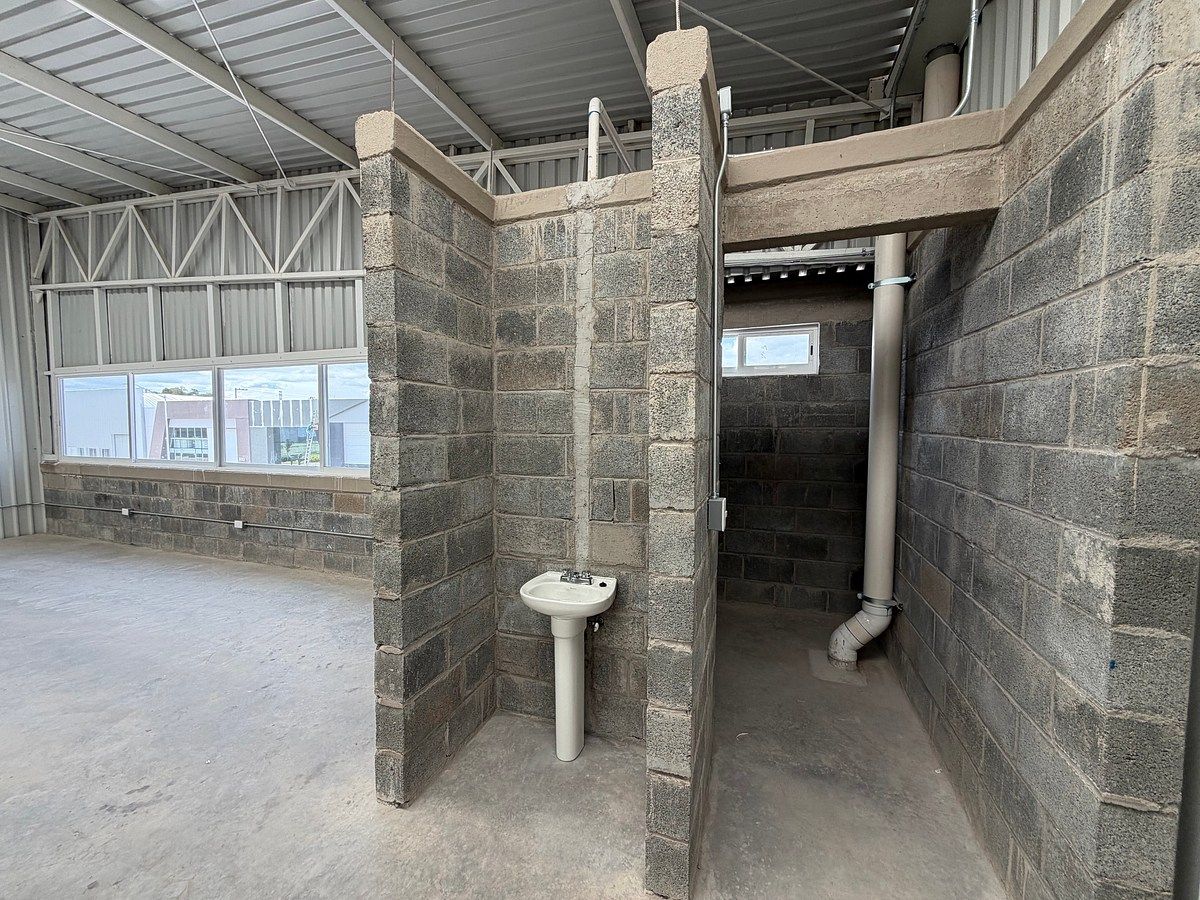 Bodega industrial en Puertecito de la Virgen, San Francisco de los Romo, foto 9 de 15