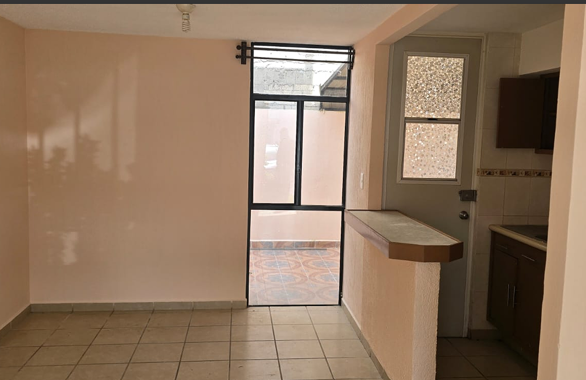 Casa en Bosques Residencial, Zinacantepec, foto 2 de 9