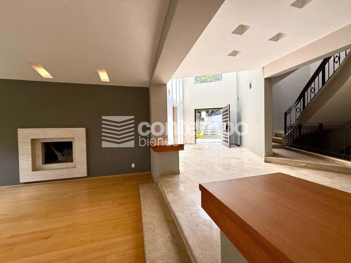 Casa em Hacienda de Valle Escondido, Atizapán de Zaragoza, foto 3 de 34