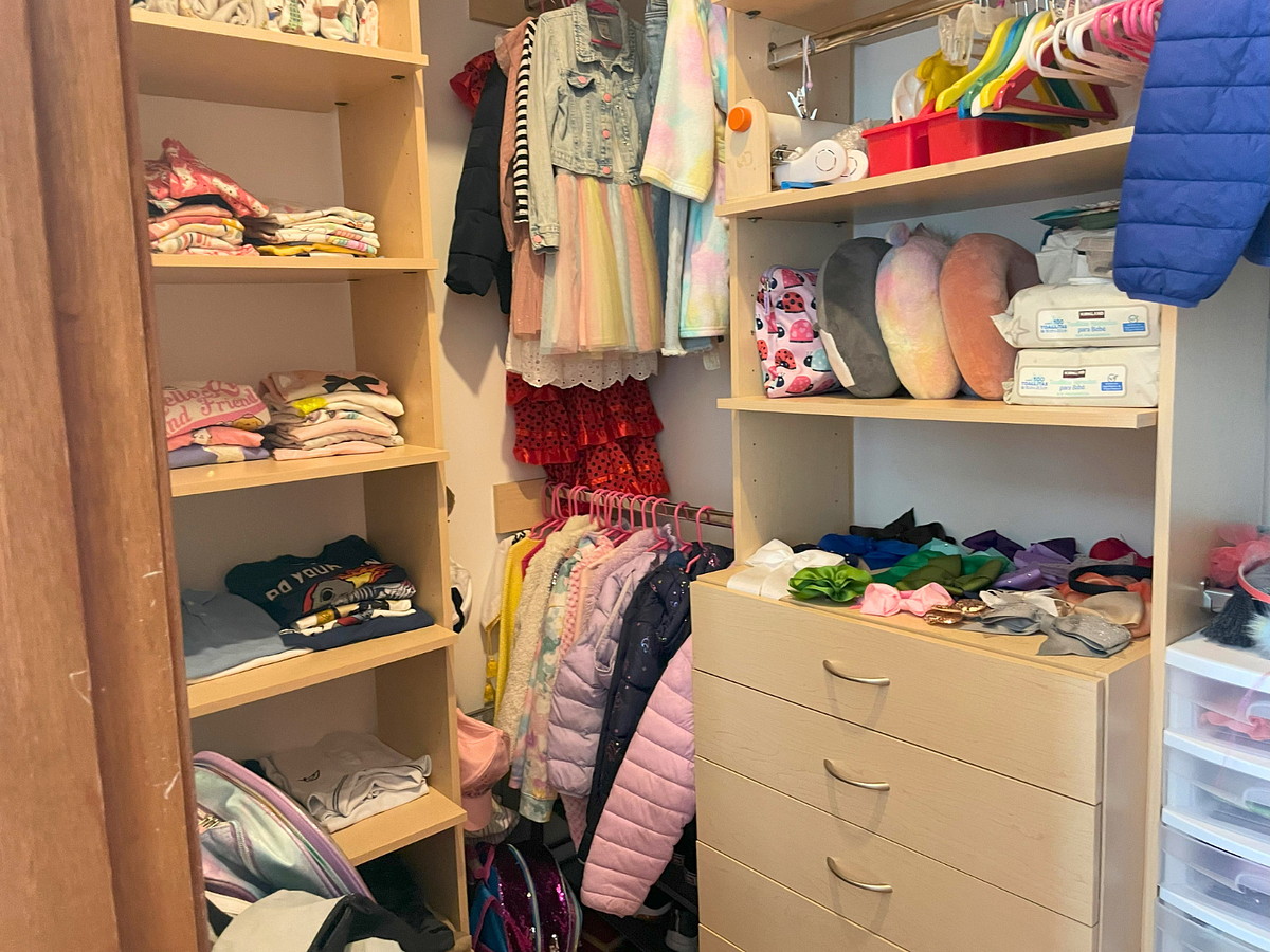 Vestidor secundario 2, photo 19 of 48