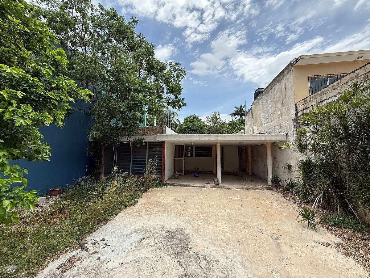 Casa en venta a 3 calles de Paseo de Montejo, foto 1 de 17