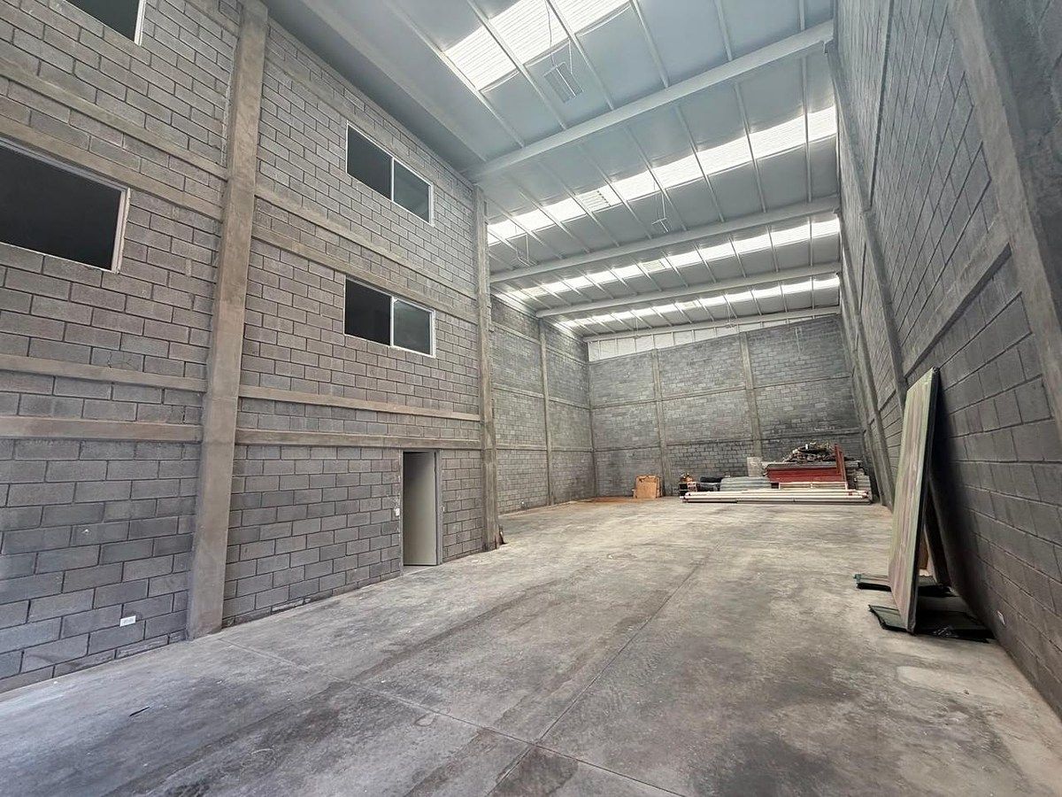Commercial Storage Unit in Independencia, Monterrey, photo 3 of 14