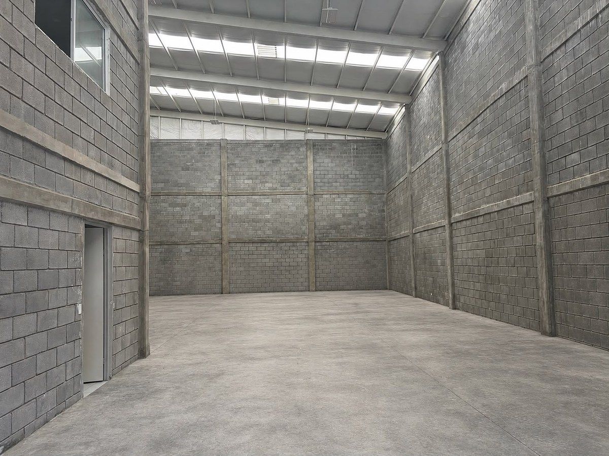 Commercial Storage Unit in Independencia, Monterrey, photo 2 of 14