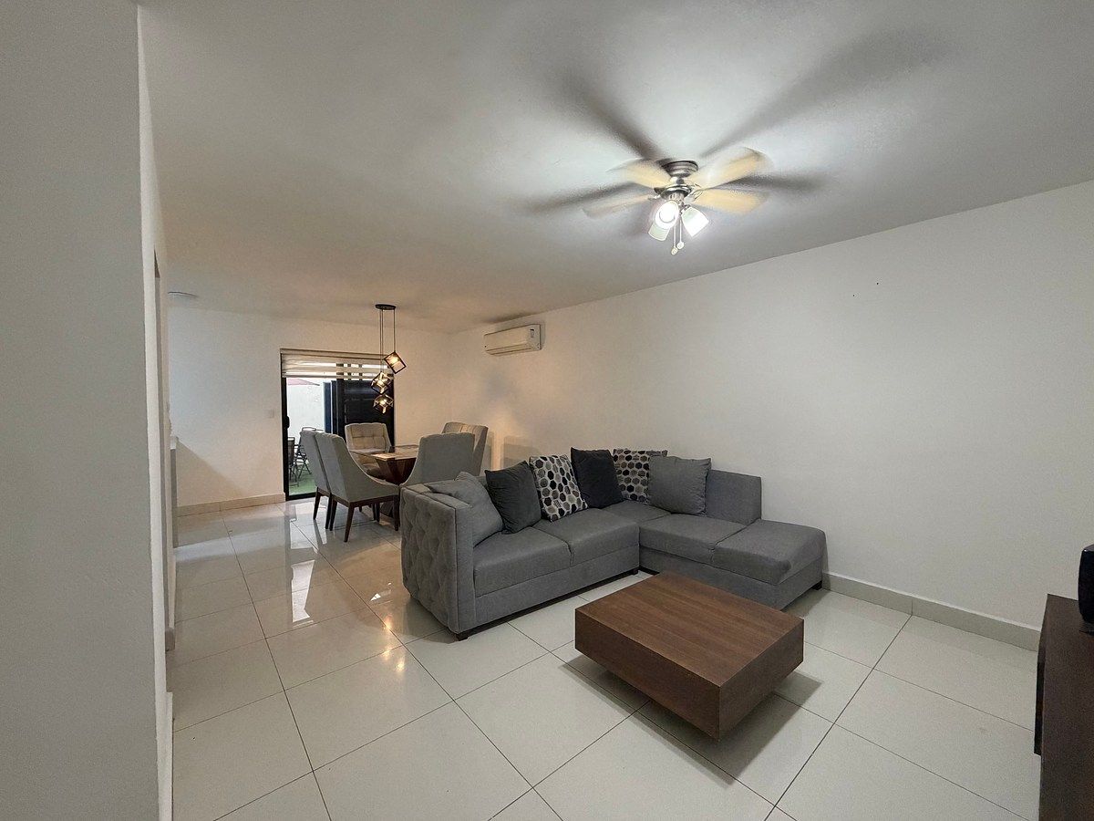 Casa em Cerradas Concordia, Apodaca, foto 3 de 12
