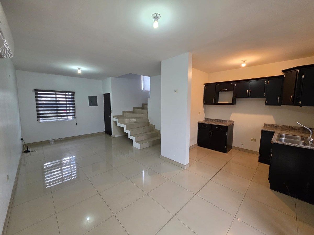 House in Los Prados, Mexicali, photo 3 of 14