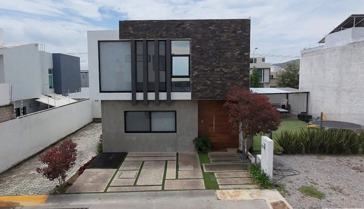 BONITA CASA EN COTO ALMENA, photo 1 of 4