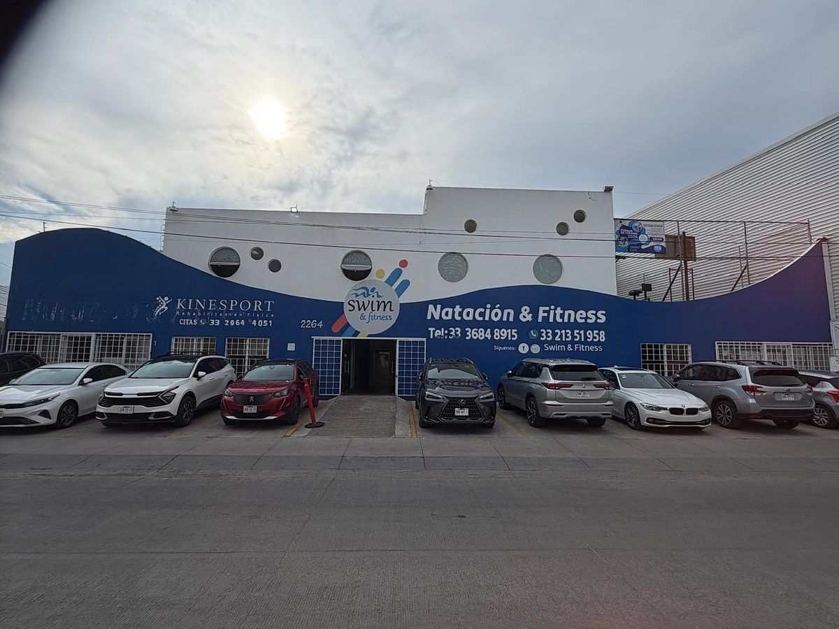 COMMERCIAL PROPERTY FOR SALE IN EL CAMPANARIO, ZAPOPAN, photo 1 of 35