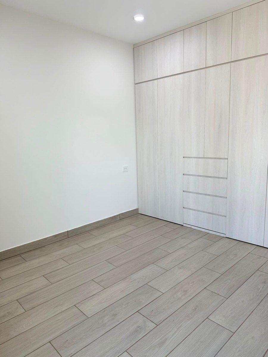 Sale of apartment, photo 1 of 17