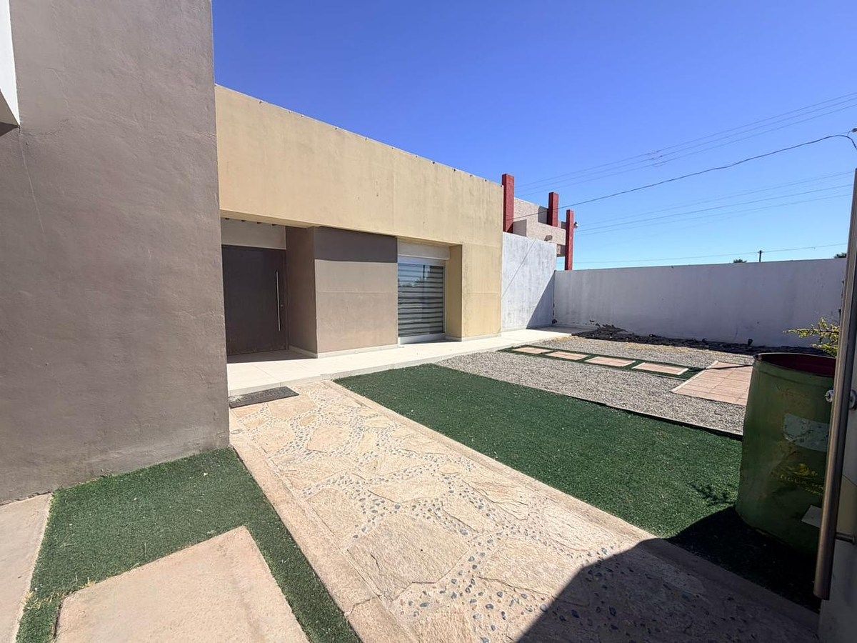 Casa en Burócrata, San Luis Río Colorado, foto 4 de 27