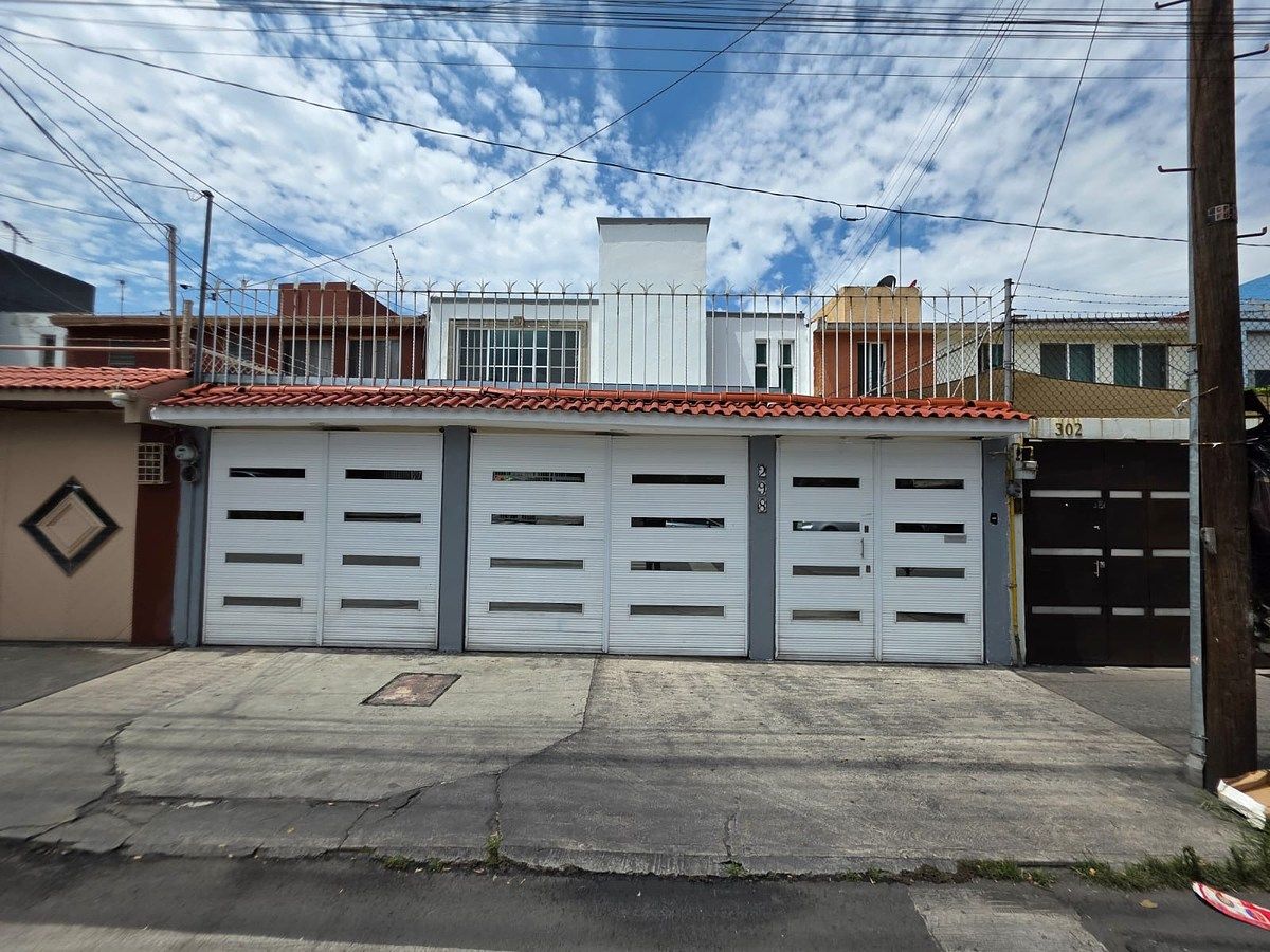 AMPLIA CASA EN RENTA COL. COAPA HACIENDAS DE COYOACAN, foto 1 de 27