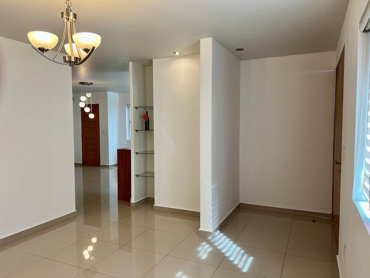 Casa en Lomas de Juriquilla, Querétaro, foto 8 de 12