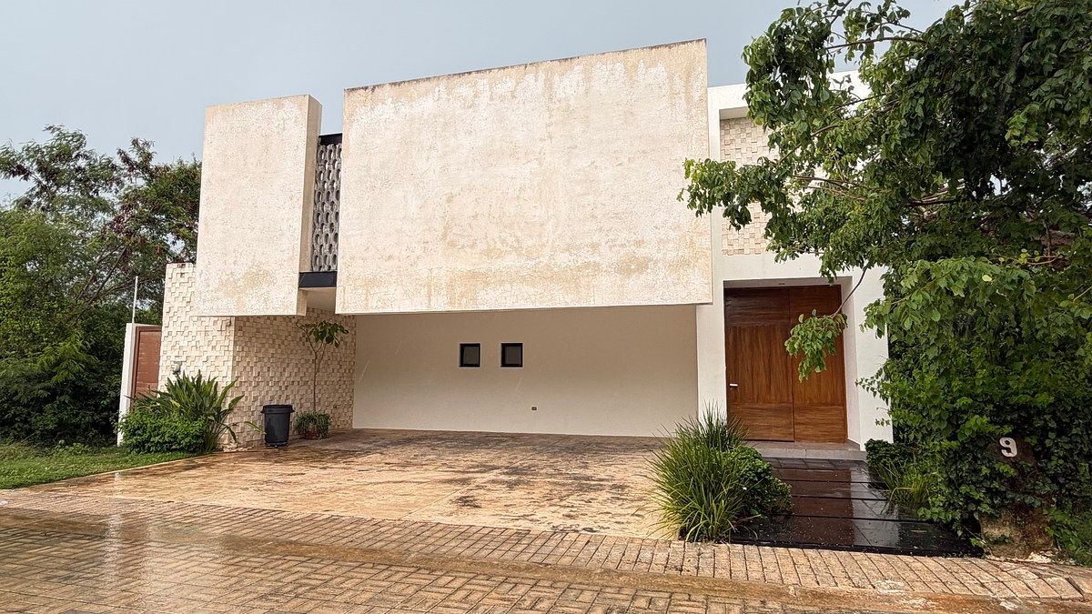 House in Gated Community in Temozón Norte, Mérida, photo 2 of 39