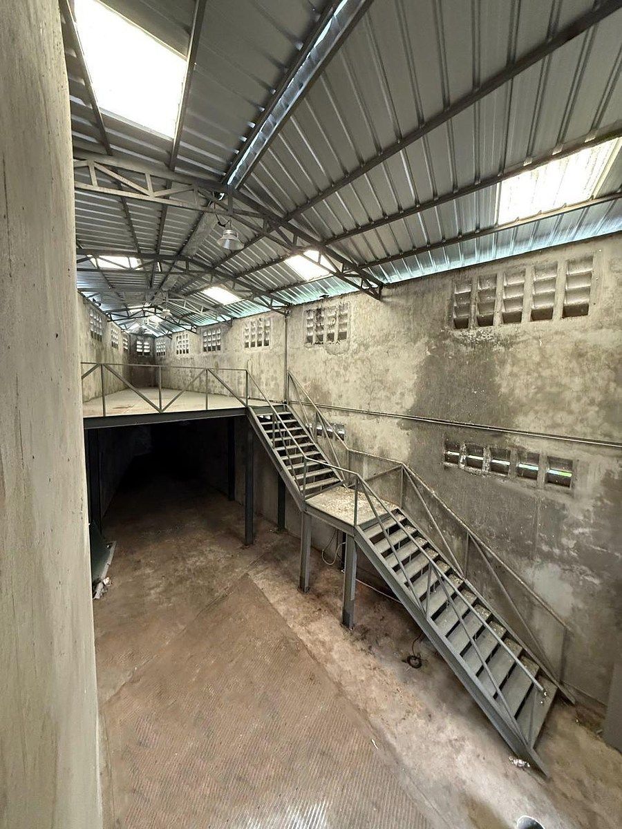 Nave en Autopista de San Isidro, Santo Domingo Este, foto 4 de 4