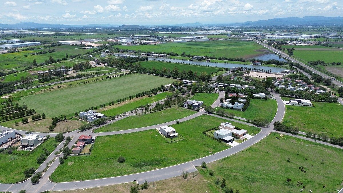 Terreno en Polo y Ski Club, El Marqués, foto 10 de 17