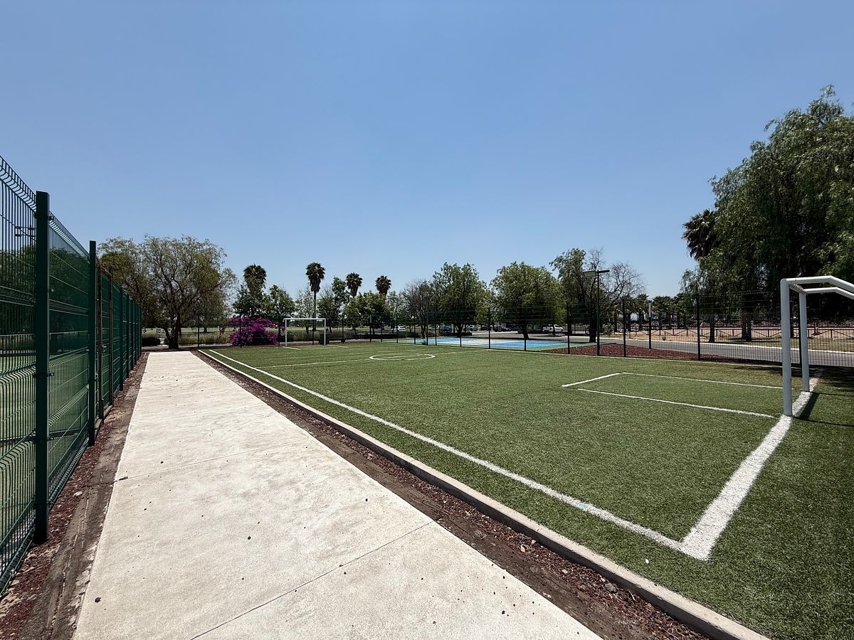 Terreno en Polo y Ski Club, El Marqués, foto 14 de 17
