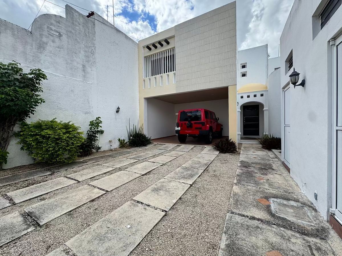 CASA EN RENTA AMUEBLADA EN MÉRIDA, foto 1 de 9
