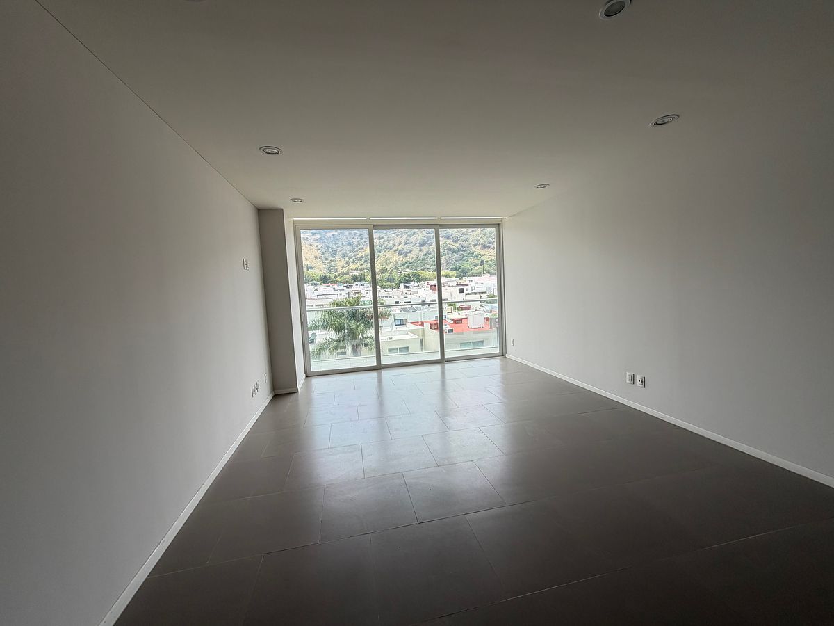 Apartment in La Rioja, Tlajomulco de Zúñiga, photo 3 of 10