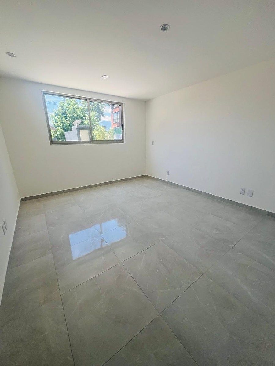 APARTMENTS FOR RENT, photo 1 of 15