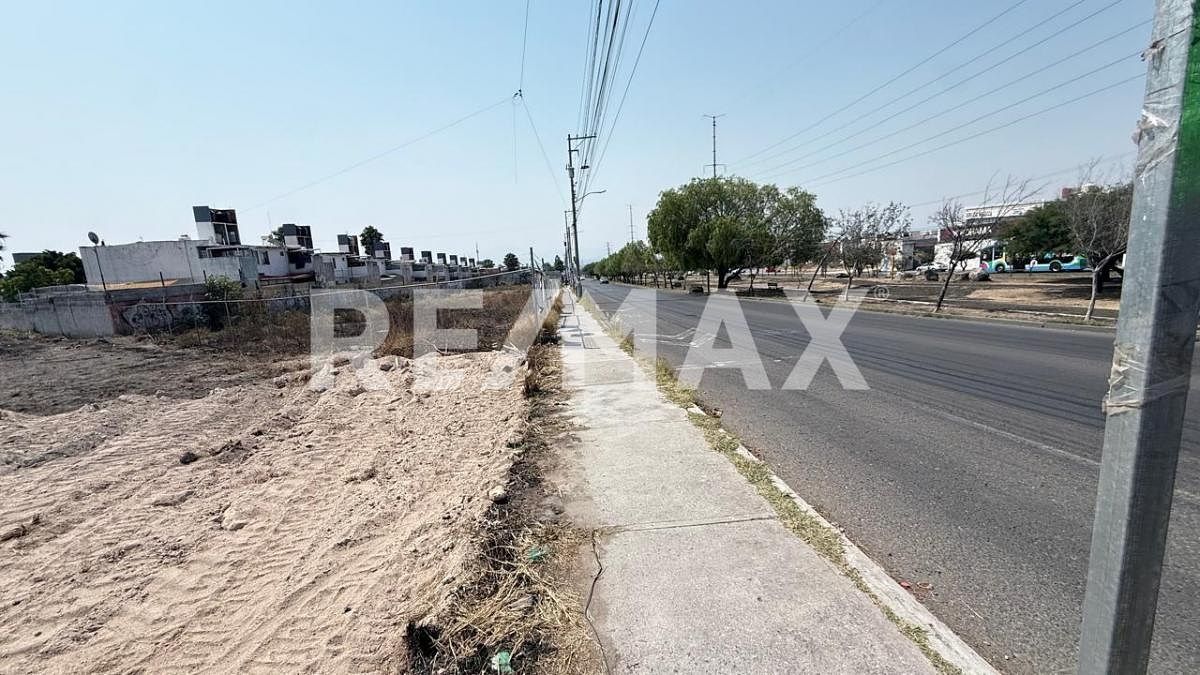 Commercial Lot in Ciudad del Sol, Querétaro, photo 5 of 7