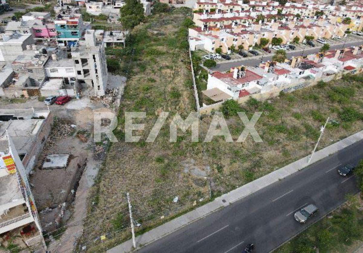 Commercial Lot in Ciudad del Sol, Querétaro, photo 2 of 7